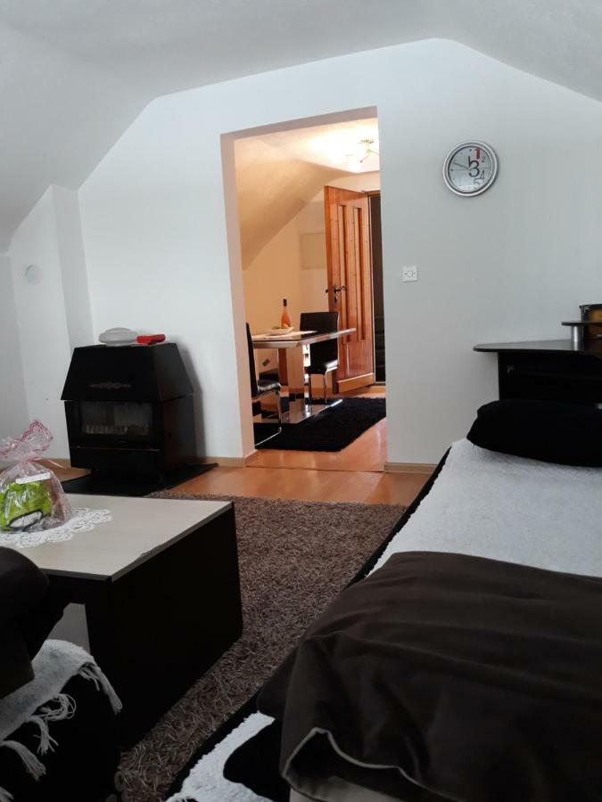 City Apartment Високо Екстериор снимка
